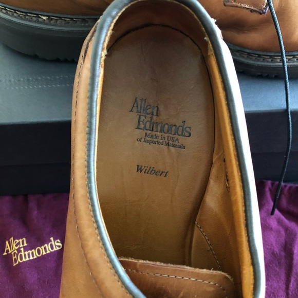 Allen Edmonds Men’s Brown leather dress shoes